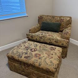 Oversized chair with Storage ottoman