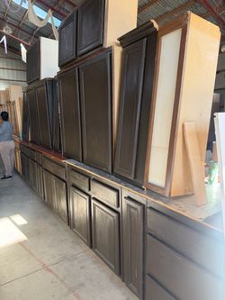 Kitchen, Cabinets