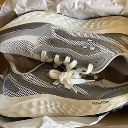 Men’s New Balance Arishi V4 Tiralux Size 10