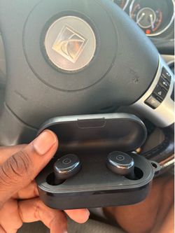 Wireless earbuds