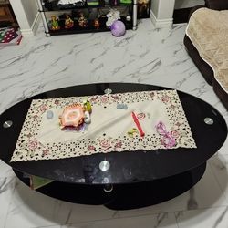 Centre Coffee Table SELLING IMMEDIATELY 