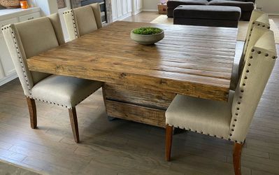 Dinning table