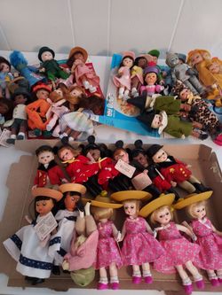 Madame Alexander mini dolls