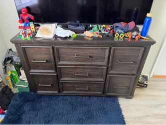 Dresser