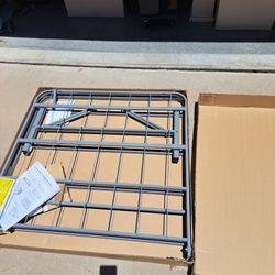 Twin Platform Bed Frame - Mantua Premium - Like New