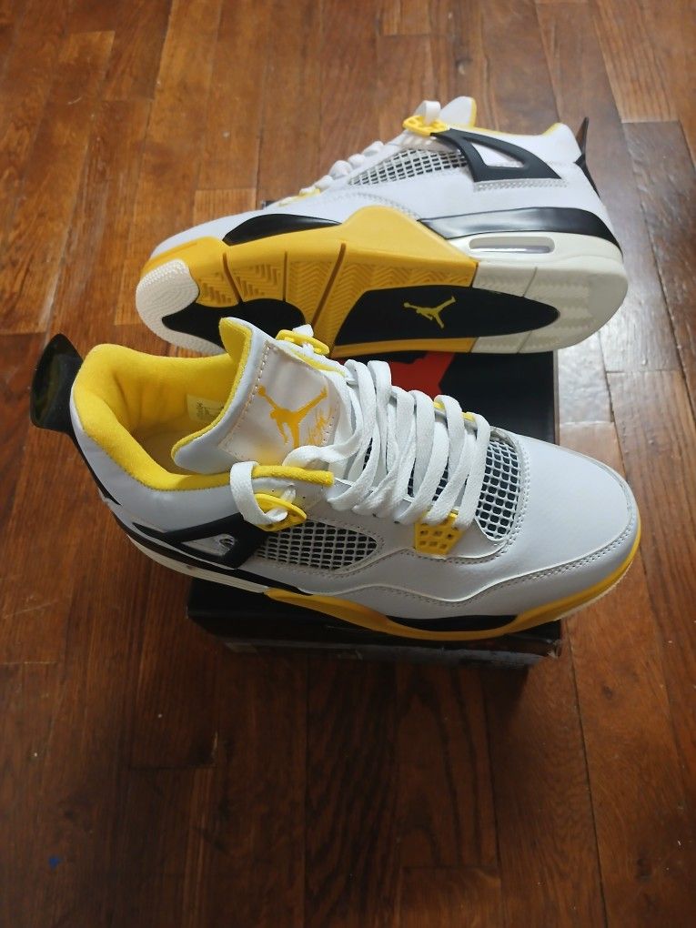 Air Jordan 4s Size 11