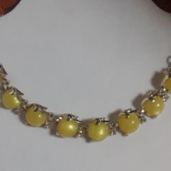 1950's CORO LEMON MOONGLOW LUCITE CHOKER