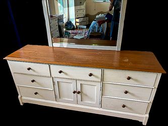 6-Piece Thomasville White and Wood Bedroom Dresser Set with Mirror