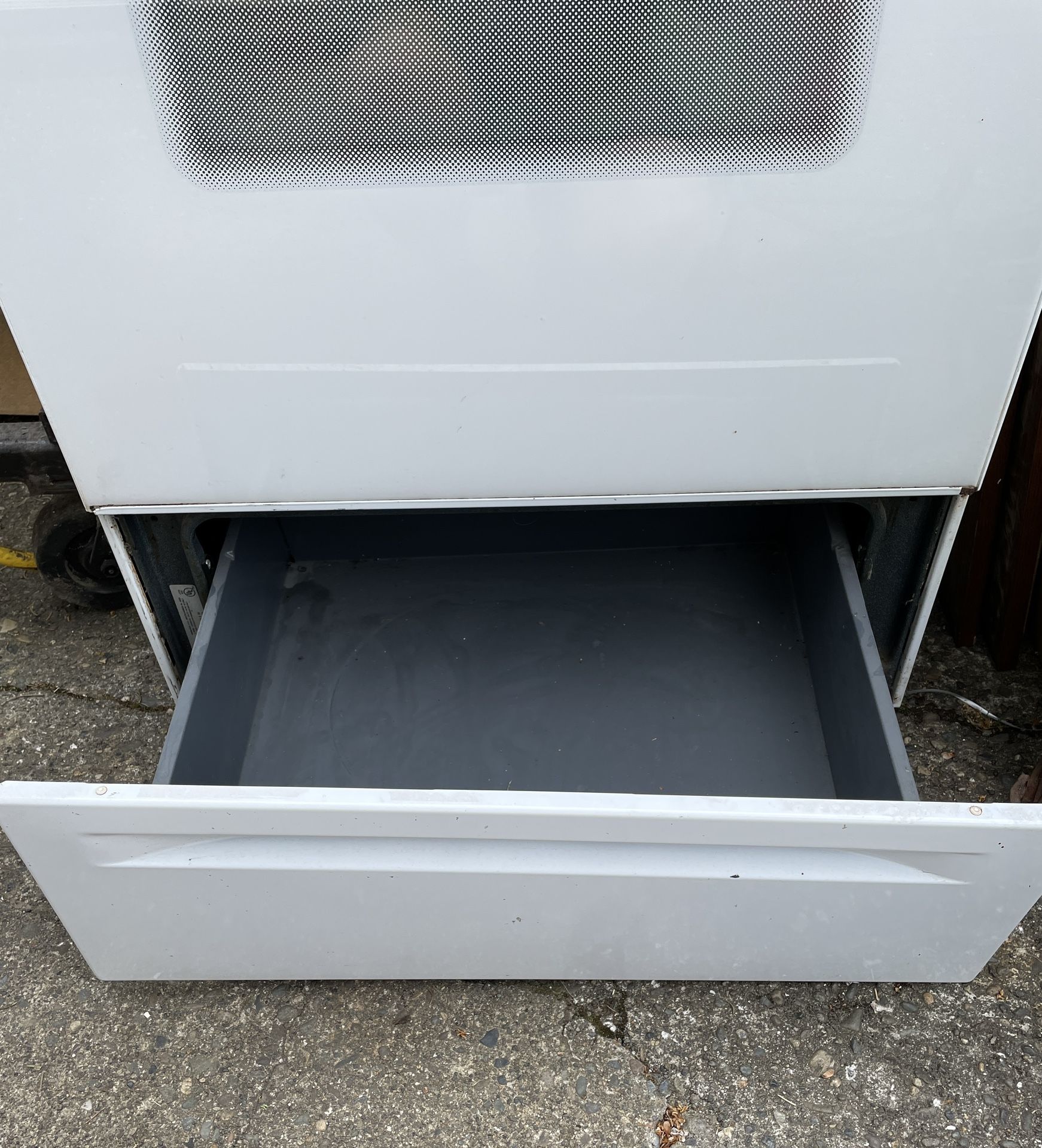 Whirlpool Super Capacity 465 Stove oven for Sale in Seattle, WA OfferUp