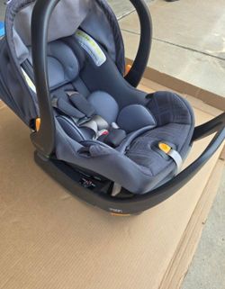 Chicco Keyfit 35 Car Seat