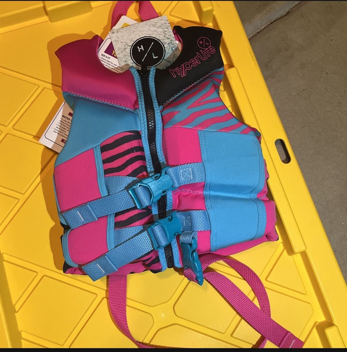 Hyperlite Life Vest/ Lifejacket