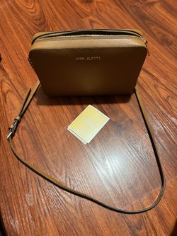 Michael Kors Crossbody Bag, Brand New, Asking $100!!!