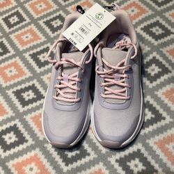 New Women’s Shoes Size 7 1/2 Lavender , Pink. 
