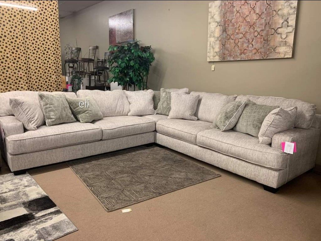 Brand New/ By Ashlley/ Oversized White Sectional,seccional,couch,living☆Ask For A Discount Code,Financing Options