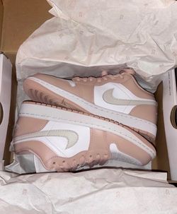 Women’s Air Jordan 1 Low- Size 7.5