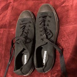 BLACK CONVERSE MEN SHOES SIZE10 OR 12 WOMEN BRAND NEW NEVER USED