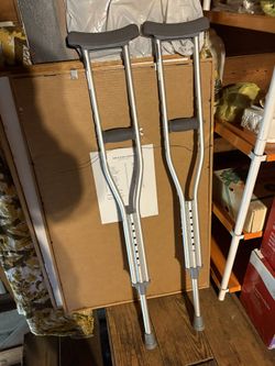 Aluminum Crutches