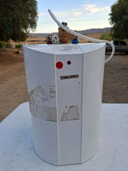 Stiebel Eltron SCH 2.5 Gal. Water Heater