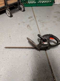Black & Decker Hedge Trimmer