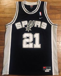 Tim Duncan Nike medium jersey