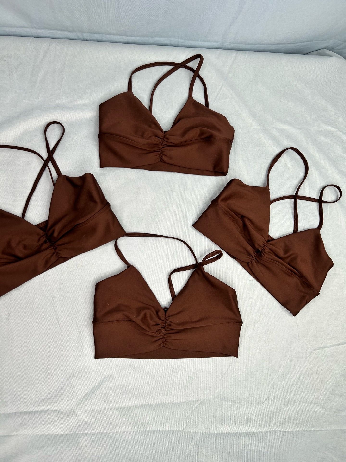 ALO Yoga Airlift Divine Bra in Brownstone