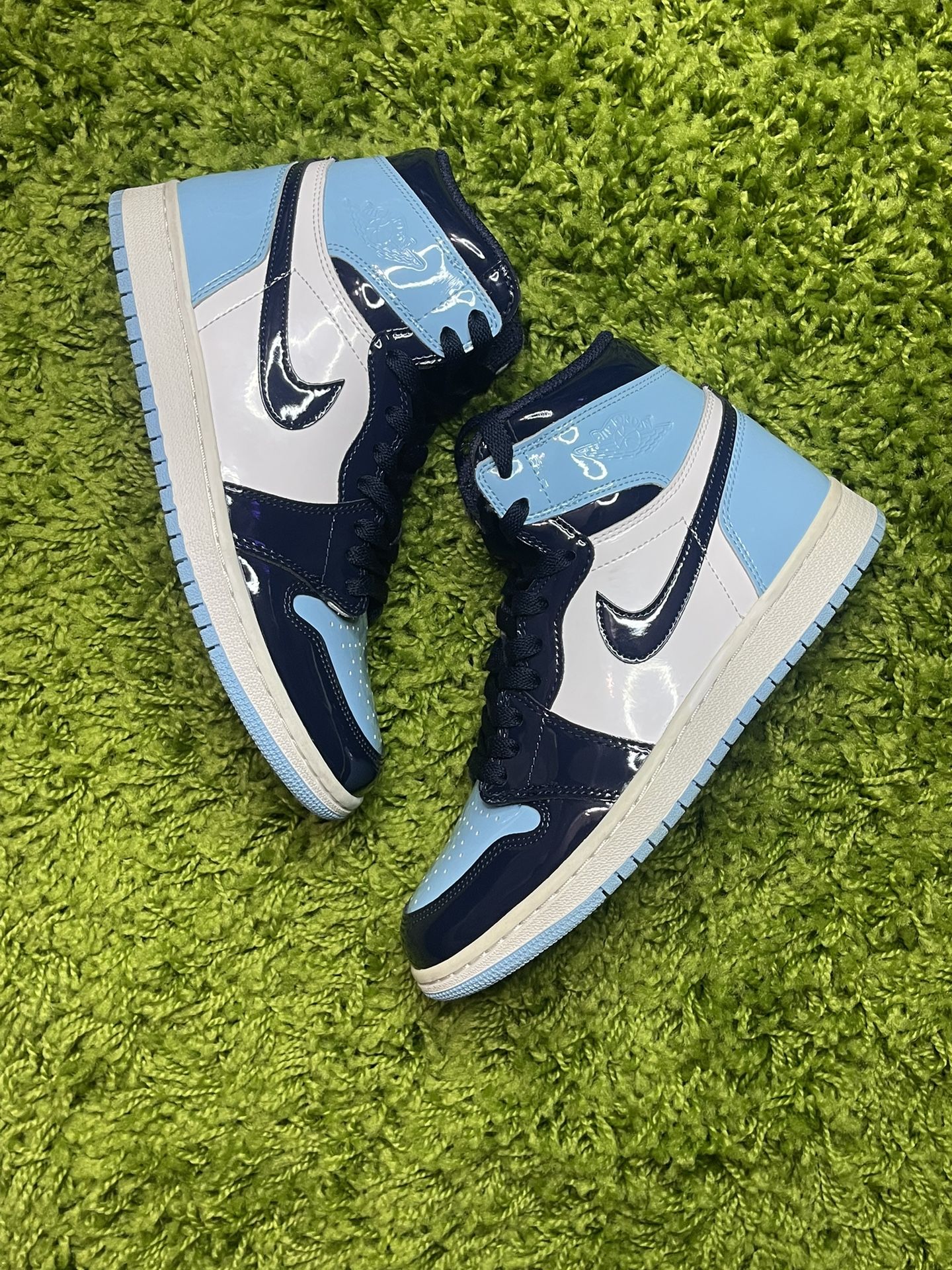 Air Jordan 1 High UNC Patent