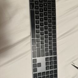 Magic Keyboard A1843