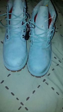 Light blue timberlands sz 5