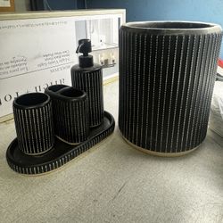 5 Piece Bathroom Set - black/cream