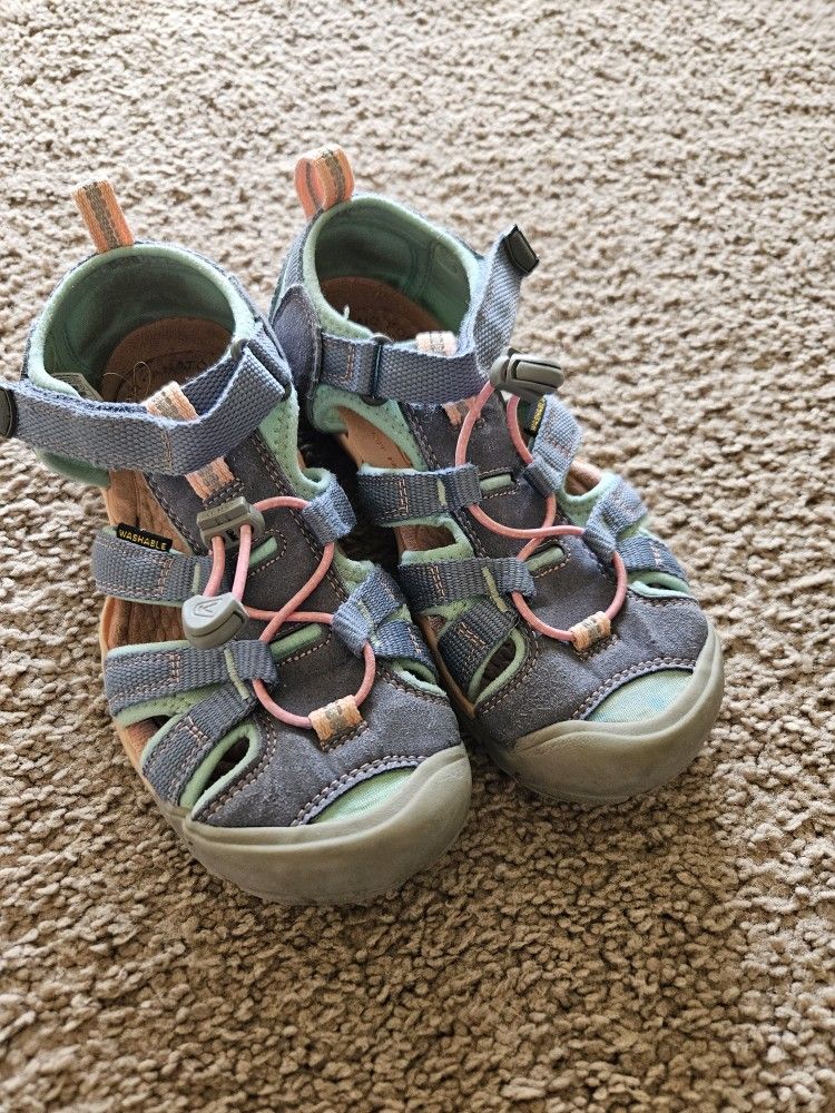KEEN Kids Sandals - Size 3