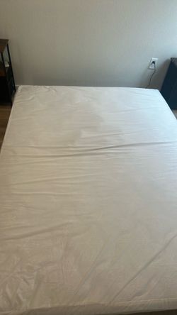 10 Inch Hybrid Queen Mattress with Mattress Cover