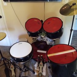 5 Piece Drum Set