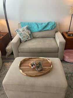 Love sleep sleeper/storage ottoman