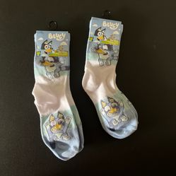 2 new pairs of kids bluey socks