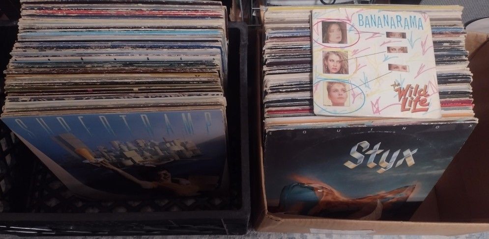 100 Vinyl Records, Rock, Pop, R&B, Country Read The Description For A List Of Artists 