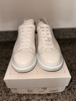 Alexander McQueen Men's Oversized Sneaker in White/Black size 11