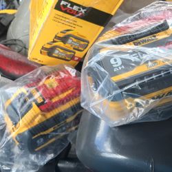 2 New Dewalt Batery 9 Ah Flex Volt 