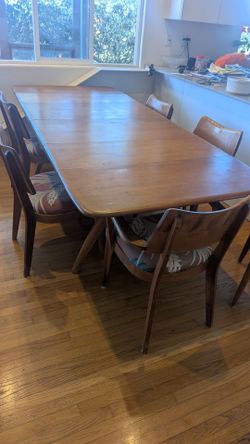 Haywood Wakefield dining table and six chairs