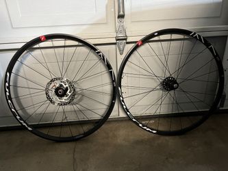 Fulcrum Racing DB 7 Gravel Road Tubeless Wheelset 650B 11 speed 27.5 for Sale in Sacramento CA OfferUp