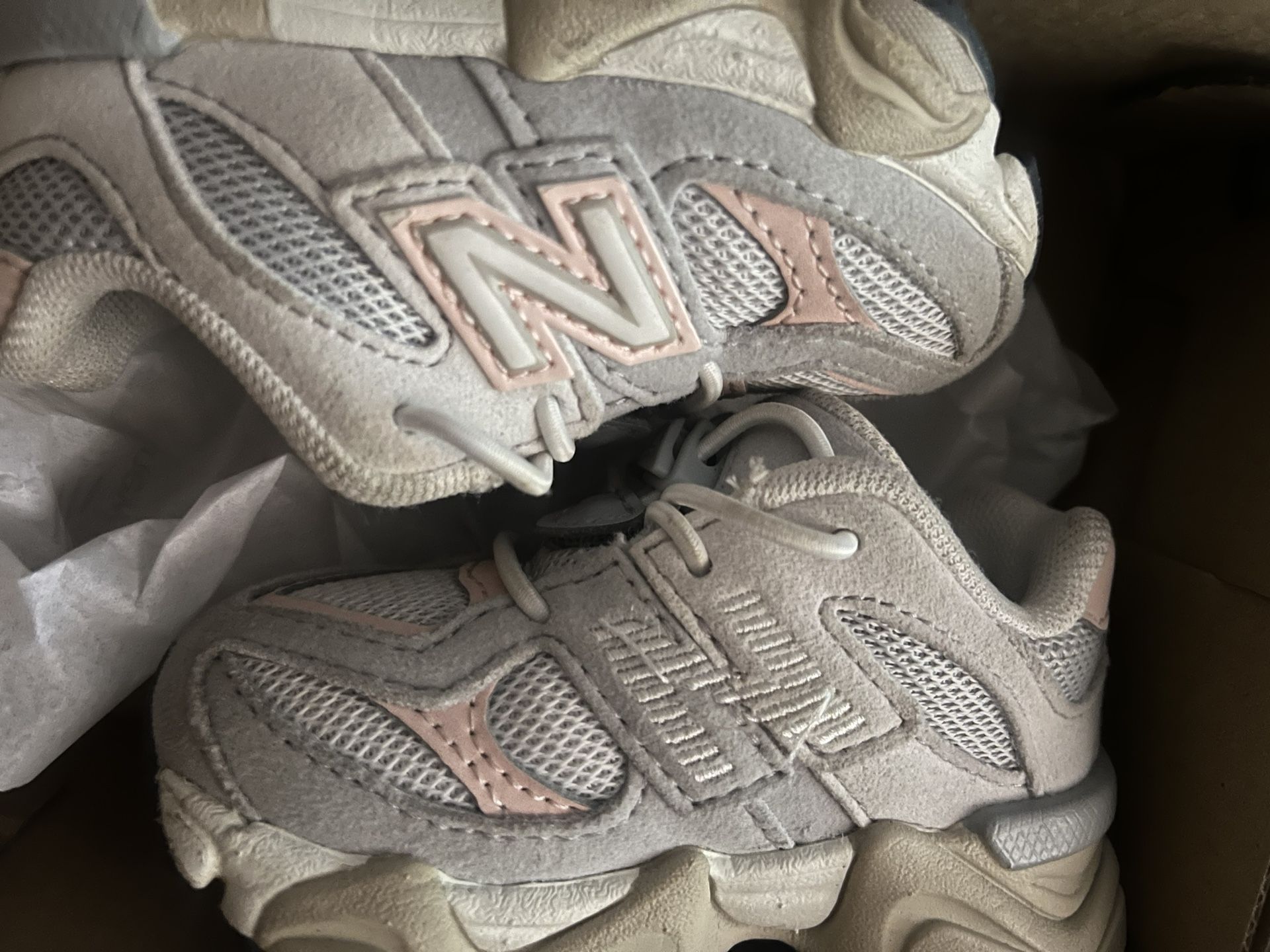 Baby Girl New Balance Size 4c