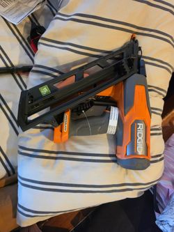 RIDGID 15 Gauge Brushless Finish Nailer