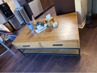 Free coffee table