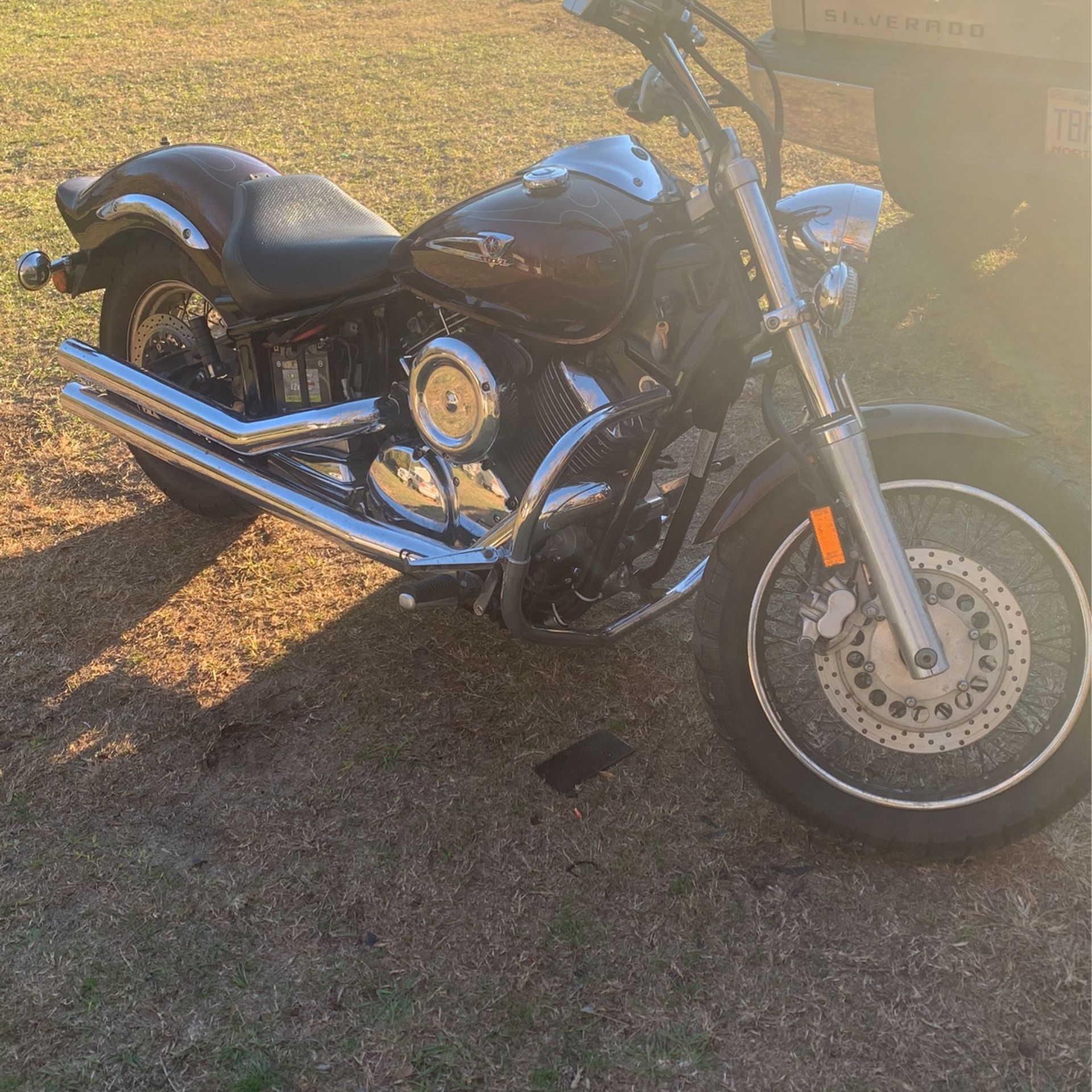 07 Yamaha Vstar 1100 3000$ OBO