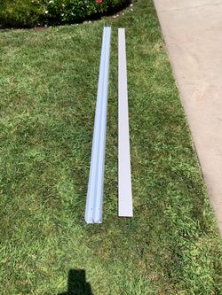 Closet doors rail