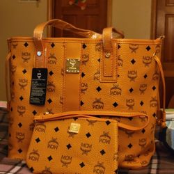BRAND NEW PURSE & SMALL COIN POUCH.....😊😍