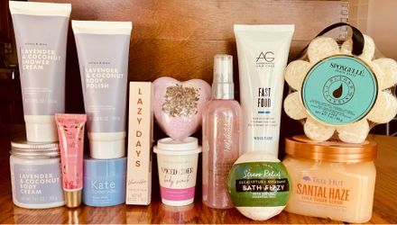 Lots of brand new shower gels, etc.