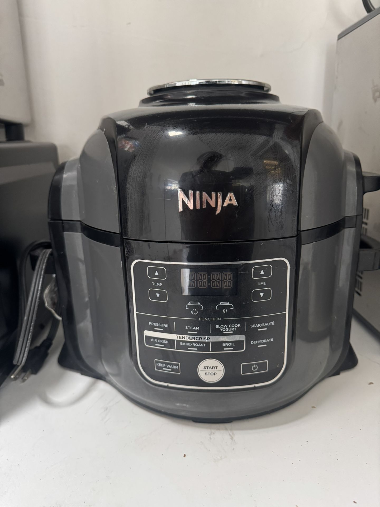 Ninja Foodi Air Fryer Pressure Cooker Combo 11 in Pro qt