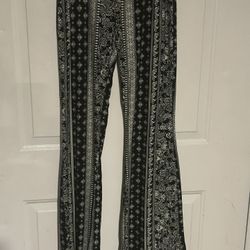  Vibe Sportswear Boho Monochrome Printed Flare Pants
