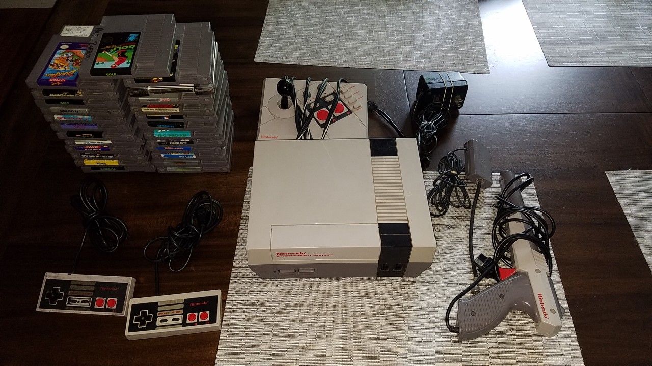 NES Nintendo with 24 games
