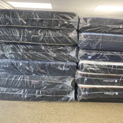 Mattresses Name Brands $300 Mattress +   601 w lake st Addison il 60101                  Business hours            Monday- Saturday              10:00